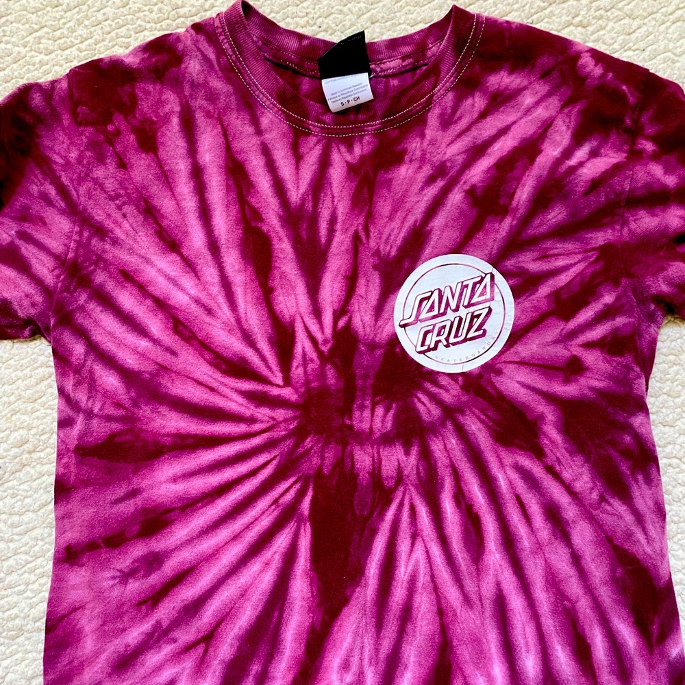 Santa Cruz Tee